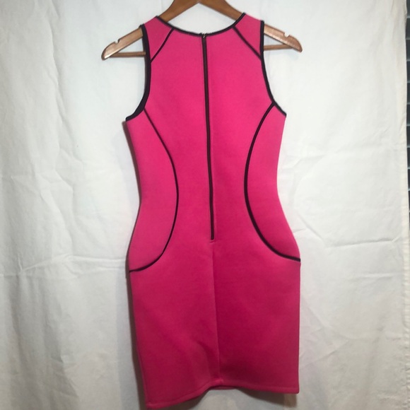 Pink and black dress - Picture 2 of 2